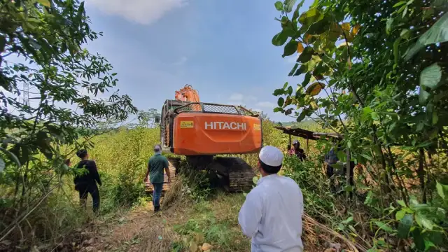 Pembacaan Doa dan Pembersihan Lahan Pembangunan DKS Balikpapan