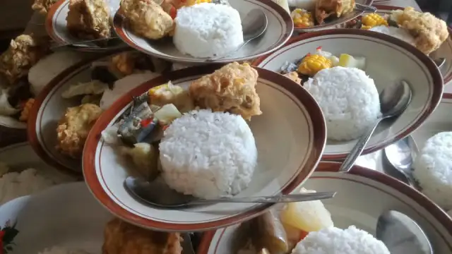 MAKAN GRATISS UNTUK DHUAFA