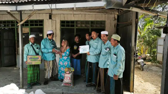 Realiasai Bantuan terhadap ibu Bije korban kebakaran